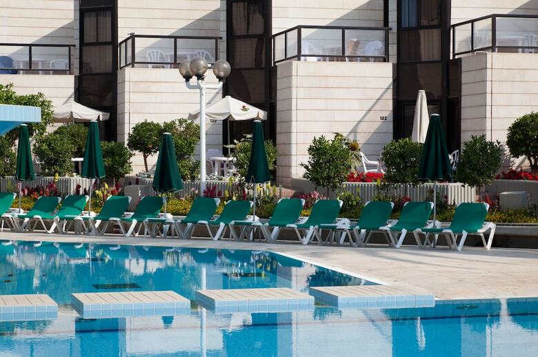 Apartamentos Isrotel Riviera Club
