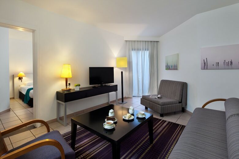 Apartamentos Isrotel Riviera Club
