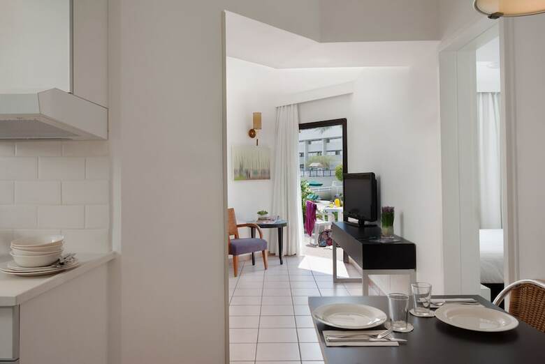 Apartamentos Isrotel Riviera Club