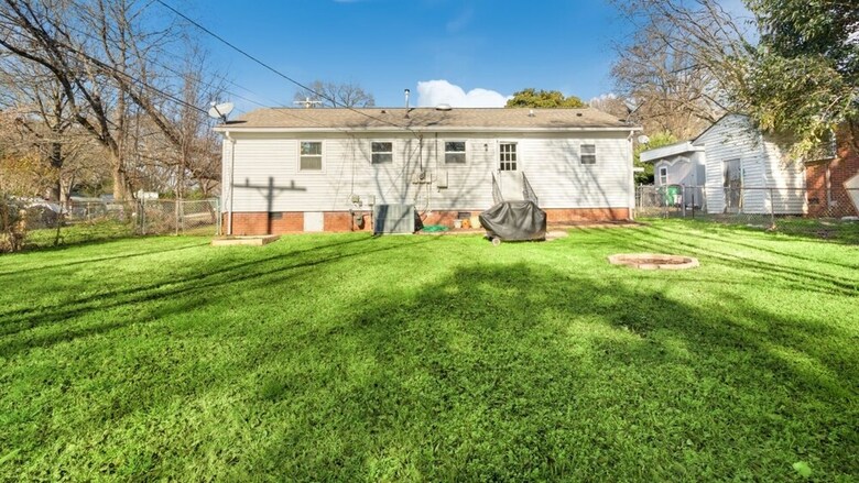 3 Bedroom, Manhasset Road