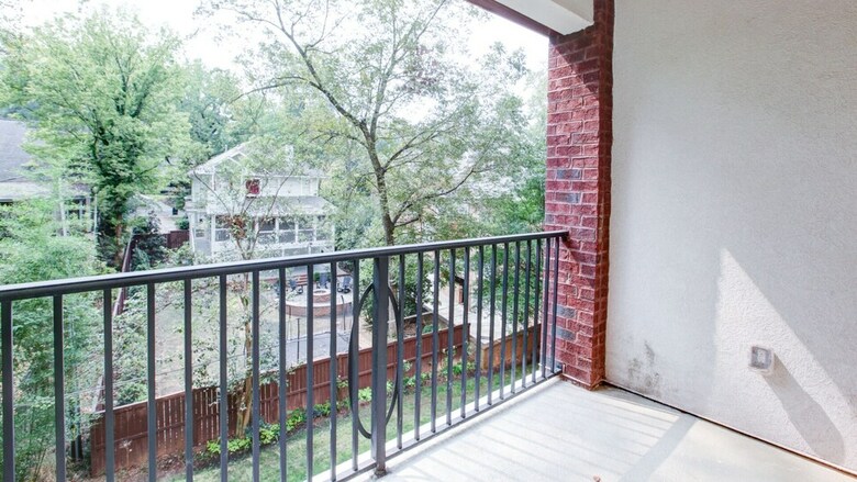 2 Bedroom, Queens Road