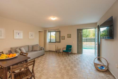 Hotel Golden Coast Boutique - Luxury Living