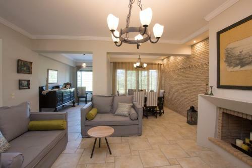 Hotel Golden Coast Boutique - Luxury Living