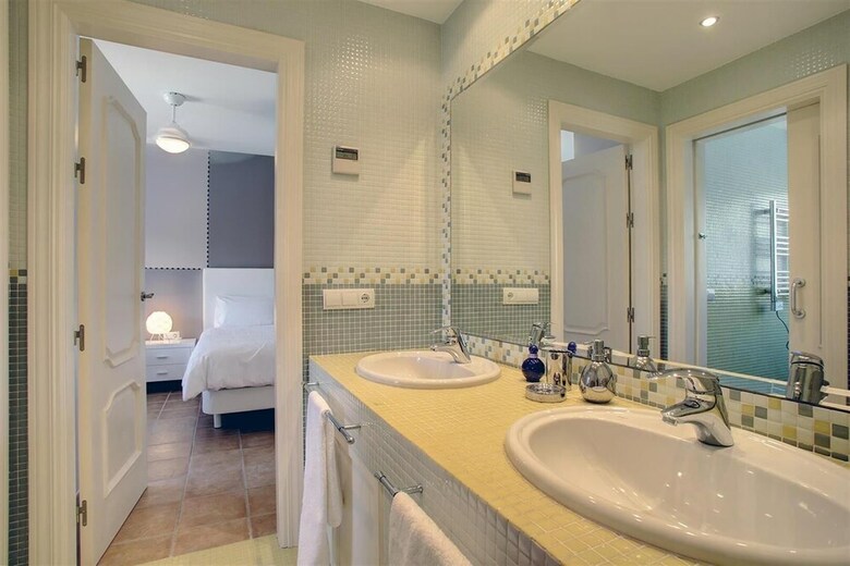 Modern Detached Villa With Indoor Spa