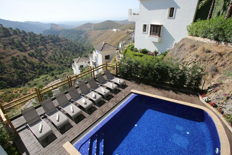 Villa Benahavis Hills Country Club & Spa