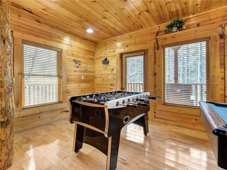 Cabana Truly Blessed, 3 Bedrooms, Hot Tub, Sleeps 10