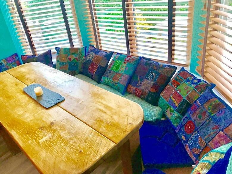 Hostal The Vagabond Bunkhouse & Pizzaria