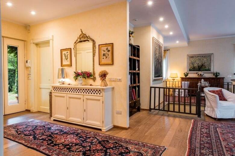 Deluxe Charming Florentine Villa In The City. Plus