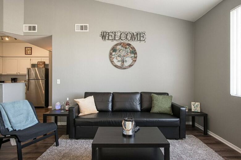 Apartamento Large Private Condo 15 Minutes From Strip W/ Pool