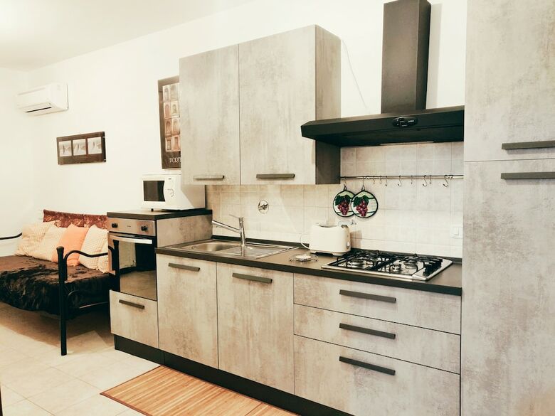 Apartamento Flat Accogliente Comodo Con Ascensore E Parcheggio