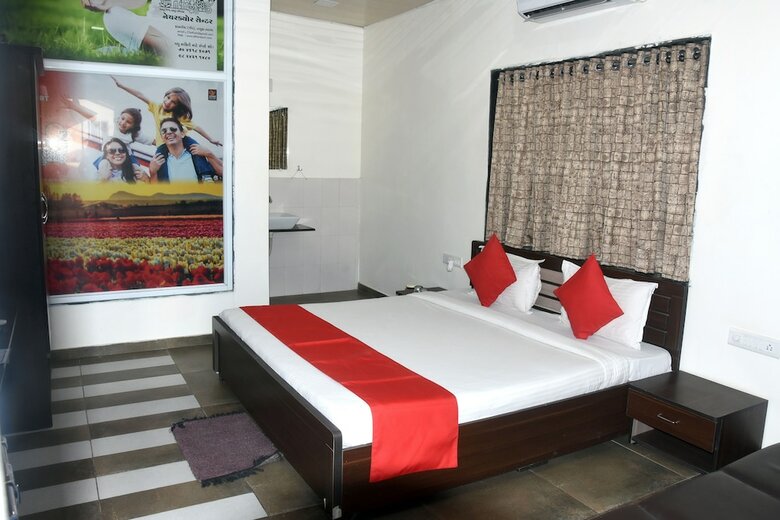 Hotel Gir Athiz Resort