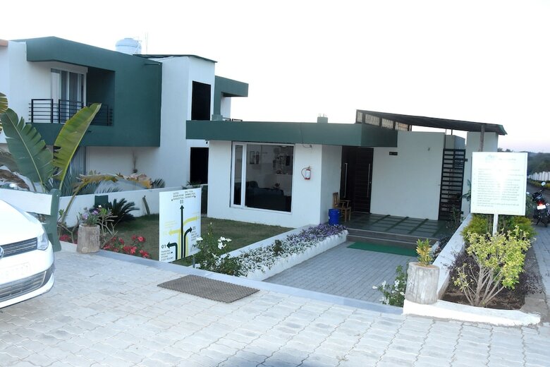 Hotel Gir Athiz Resort