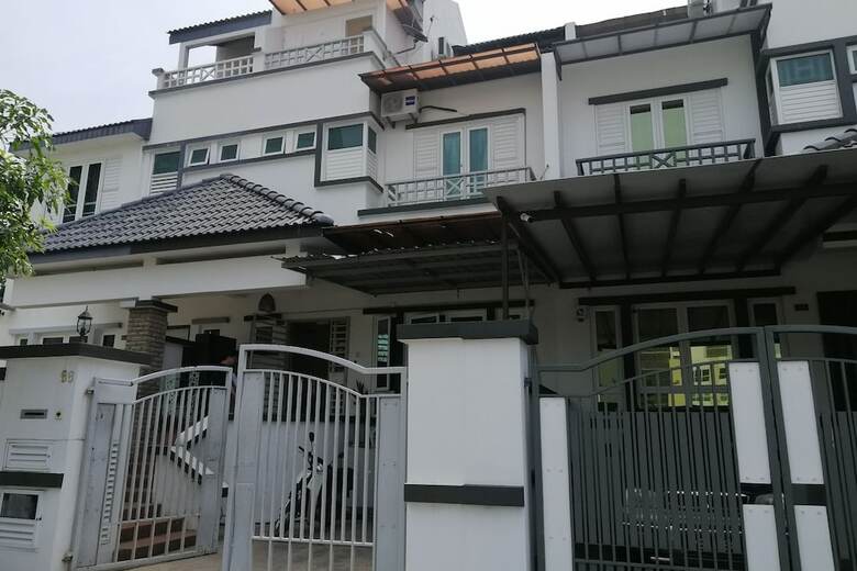 Hotel Oyo 89880 Vstay 2 Guesthouse