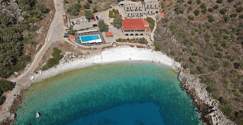 Hotel Lalloudes