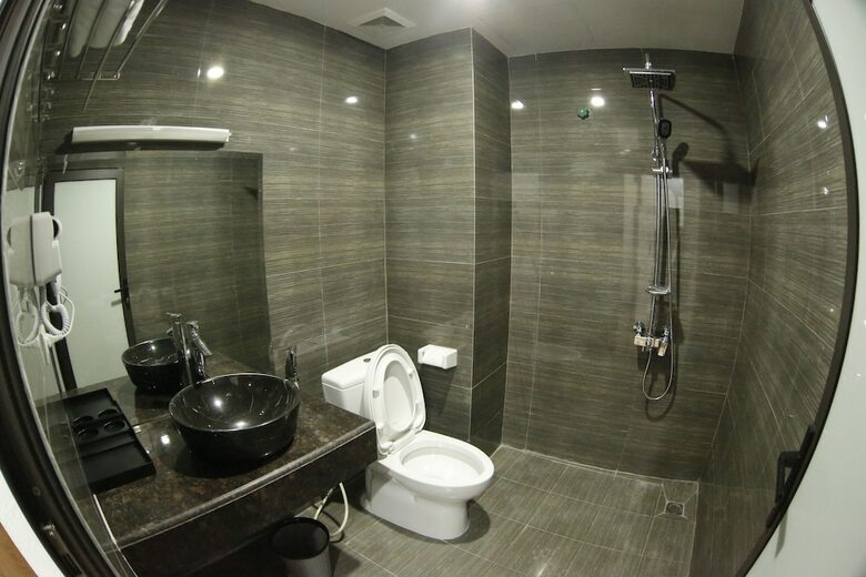Bao Ngoc Diamond Hotel