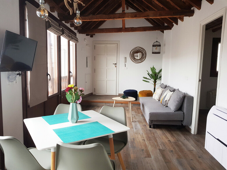 Apartamentos Boutique Granada Albaic�n 3000v