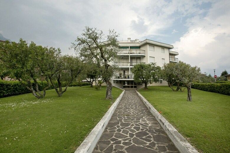 Apartamento Maderno Front Lake Escape
