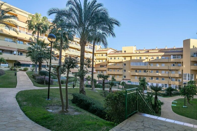 Apartamentos Sur Suites �tico Soler