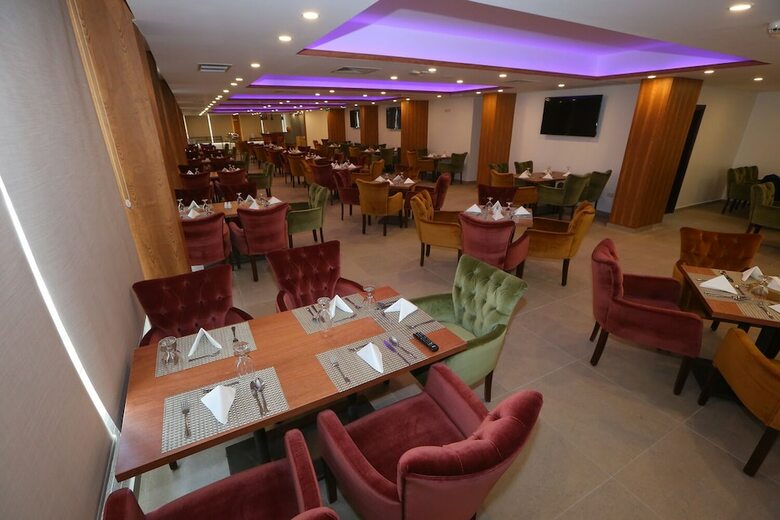 Hotel Name Samawer By Wynndham Amman Hotel