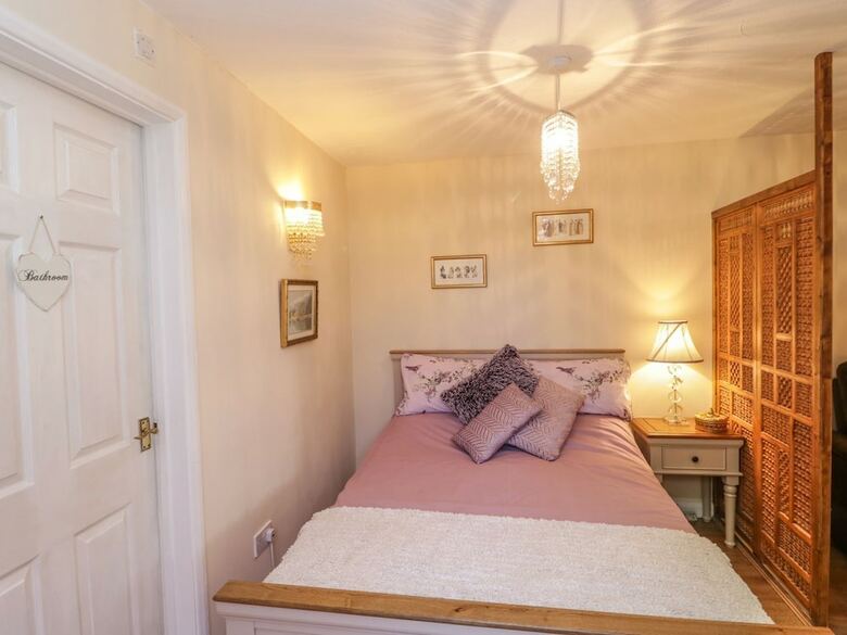 Lovely 1-bed Studio Cottage With Sauna