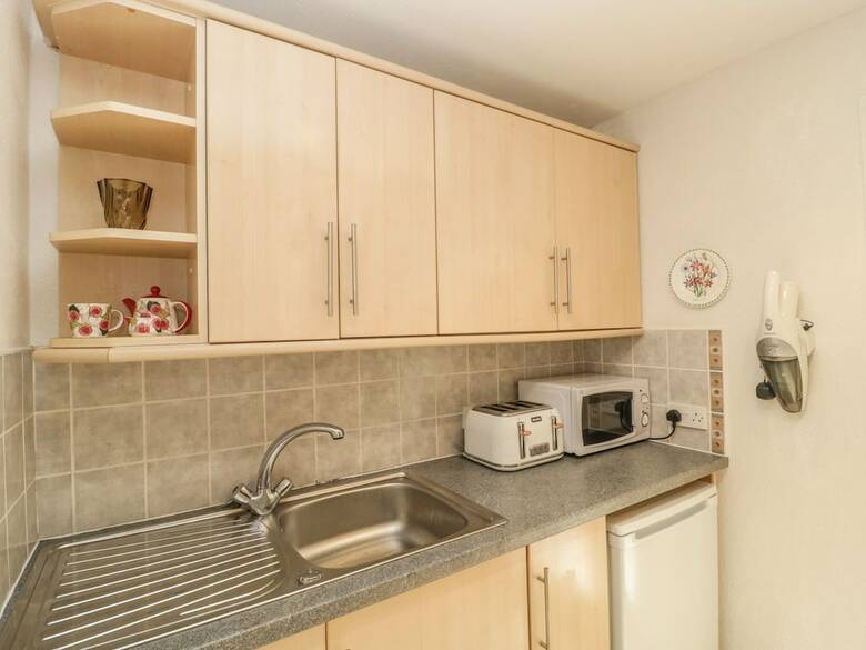 Lovely 1-bed Studio Cottage With Sauna