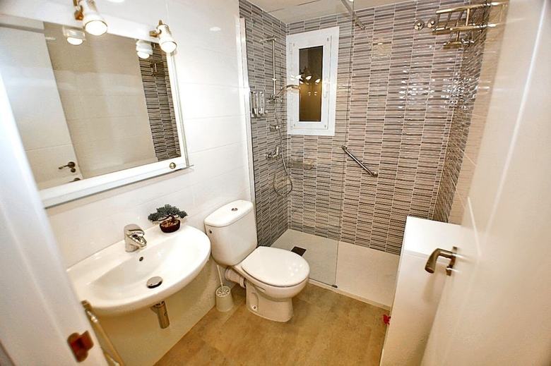 Apartamentos Alazan Tower