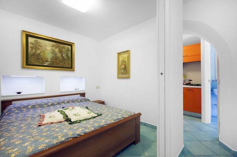 Apartamento San Montano Sole E Mare