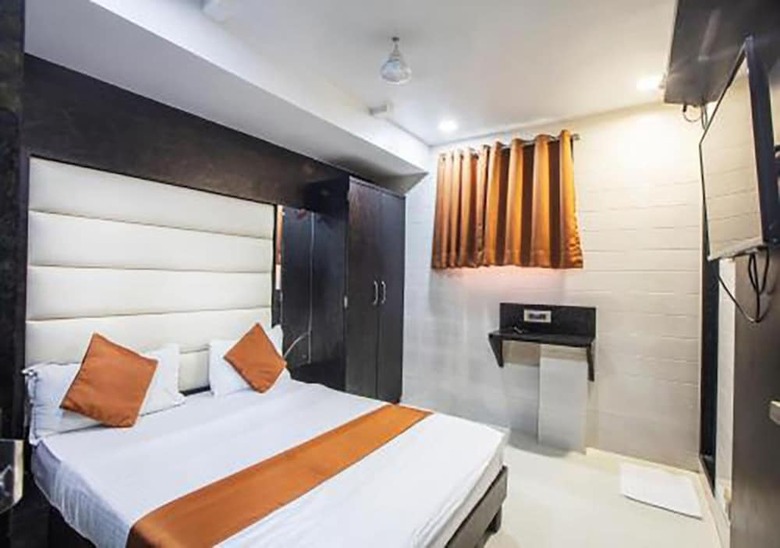 Hotel Dadar Residency-near Tata Hospital