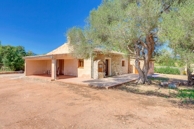 Villa Calvia By Priority Villas