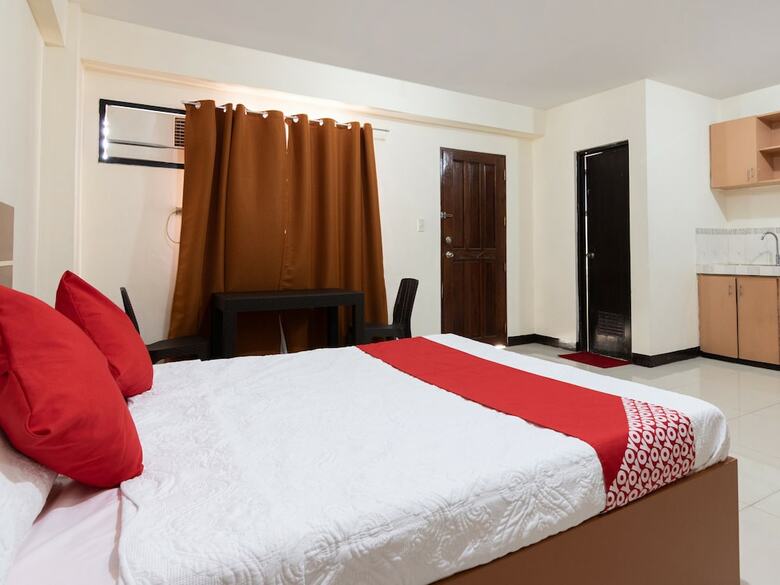 Hotel Oyo 578 Red Velvet Suites