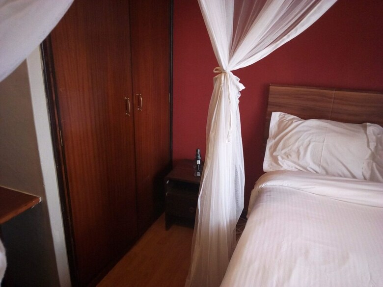 Matuu Ndallas Hotel