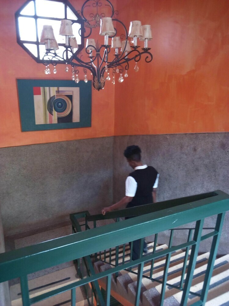 Matuu Ndallas Hotel