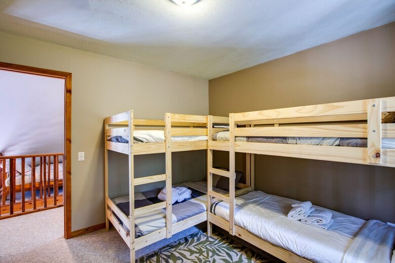 Mt. Baker Lodging Cabin 78 - Sleeps 8!