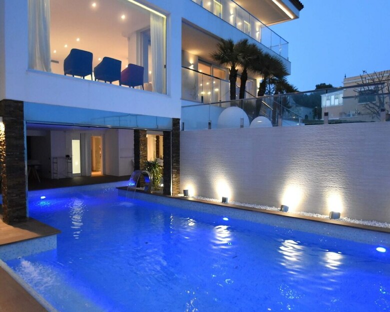 Villa Gaud� Vilanova House