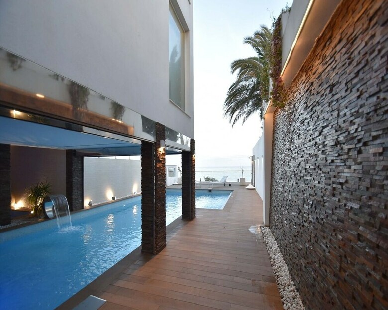 Villa Gaud� Vilanova House