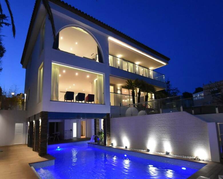 Villa Gaud� Vilanova House