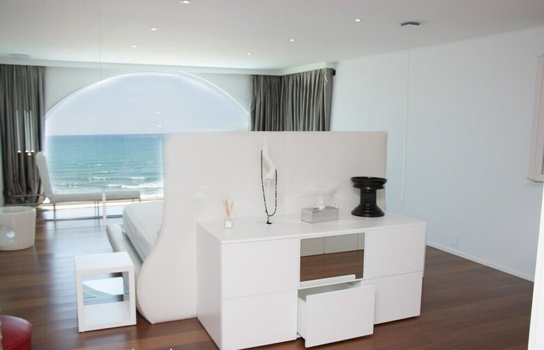 Villa Gaud� Vilanova House