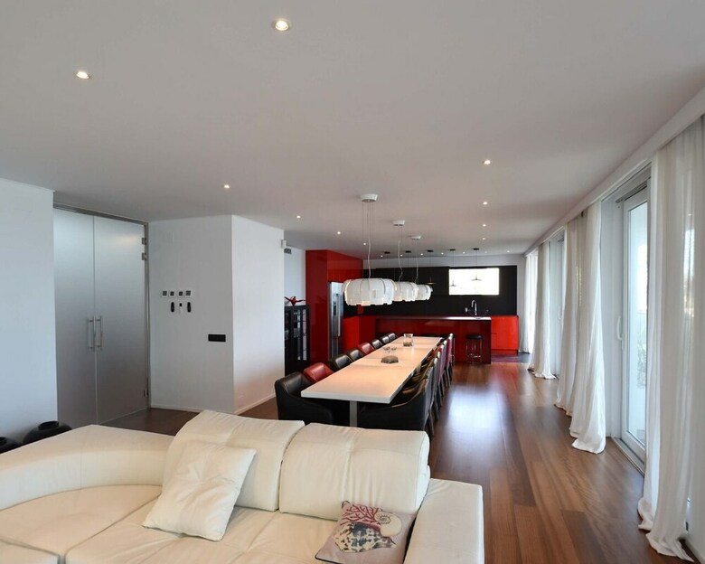 Villa Gaud� Vilanova House