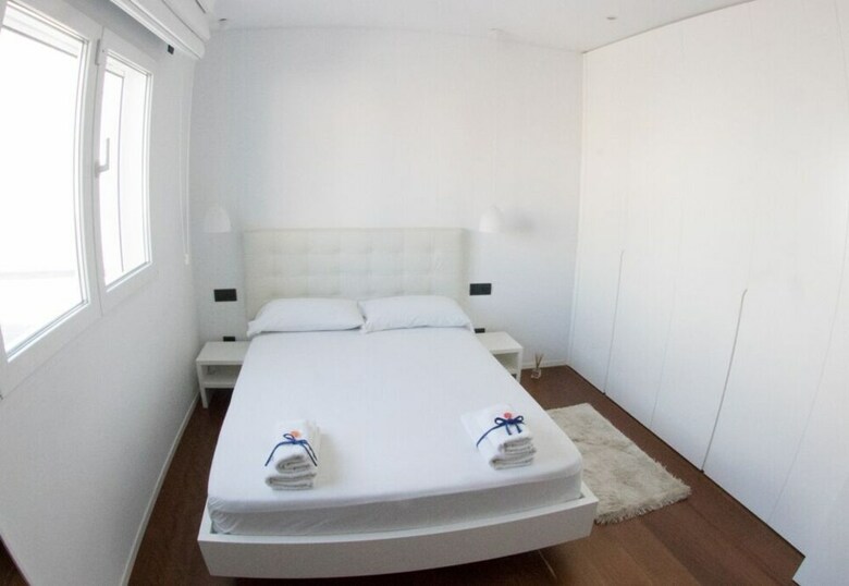 Villa Gaud� Vilanova House
