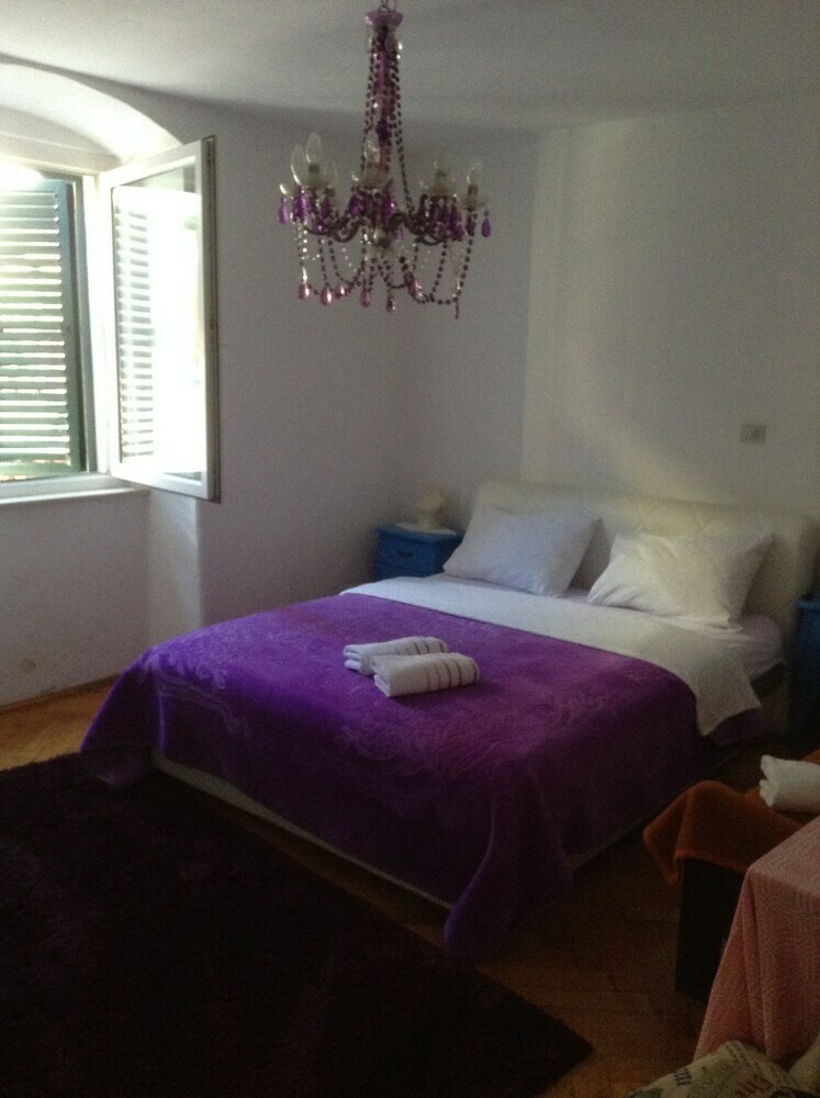 Apartamentos Madona Top Center