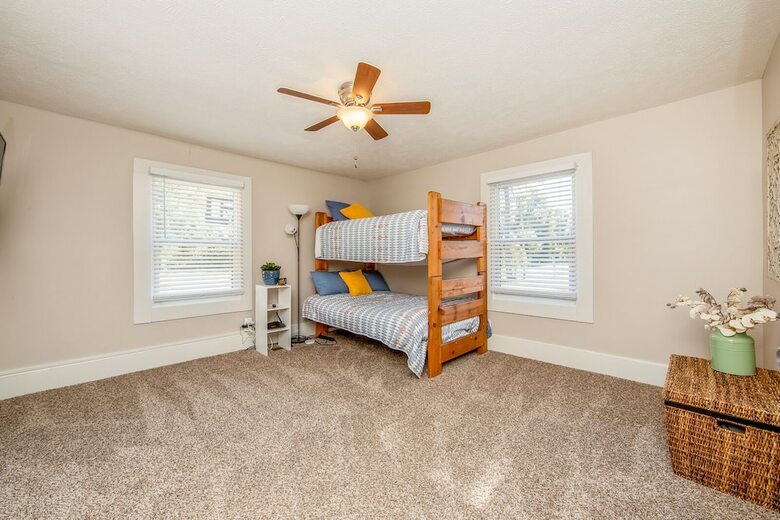 The Broadfoot Bungalow