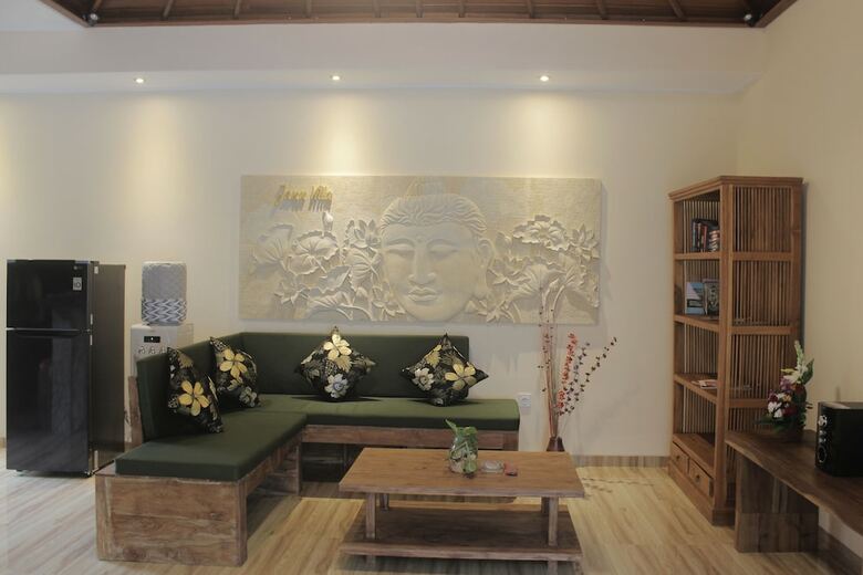 Janu Villa