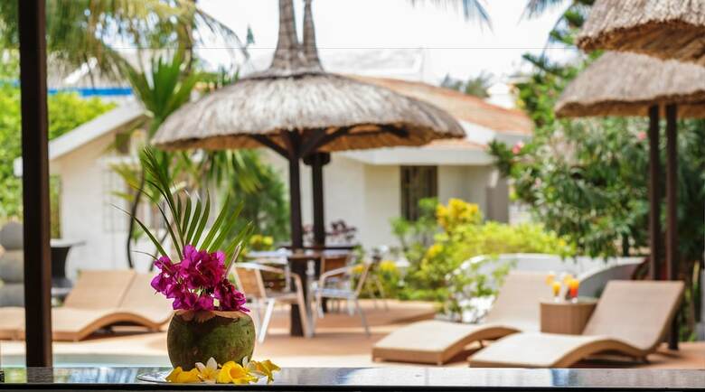 Hotel H�tel Des 2 Mondes