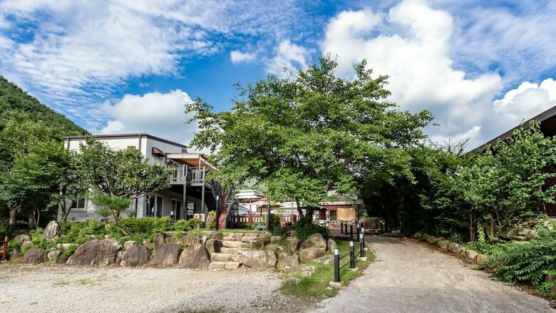 Deogyusan Story Pension