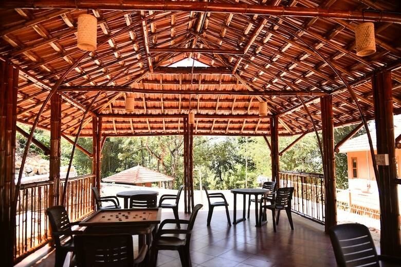 Hotel Chemra Adobe