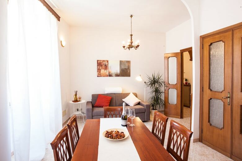 Redseven Rome Apartment