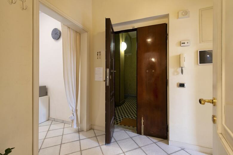 Redseven Rome Apartment
