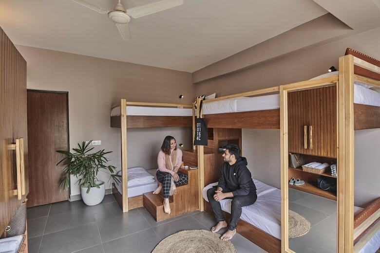 Hostal Minimalist Poshtel And Suites