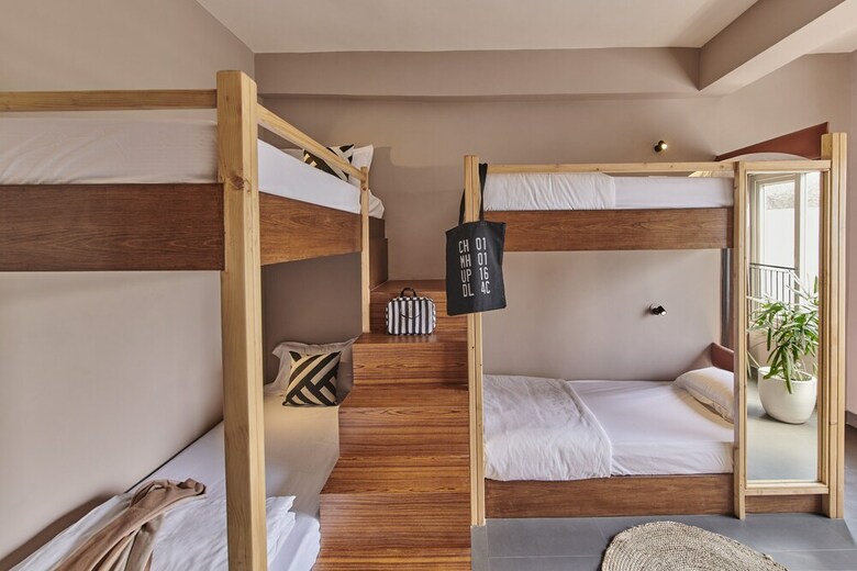 Hostal Minimalist Poshtel And Suites