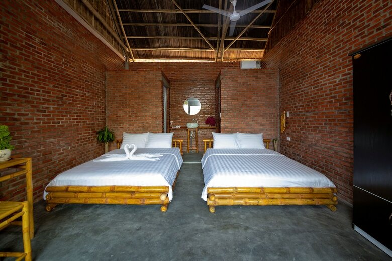 Hotel Ba's Garden Beachside Homestay